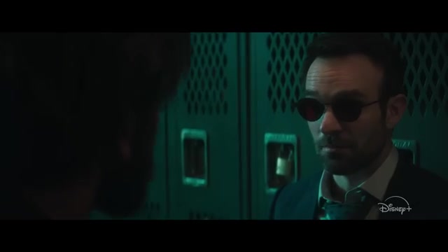 Charlie Cox als Matt Murdock met rode bril in de officiële trailer van Daredevil: Born Again