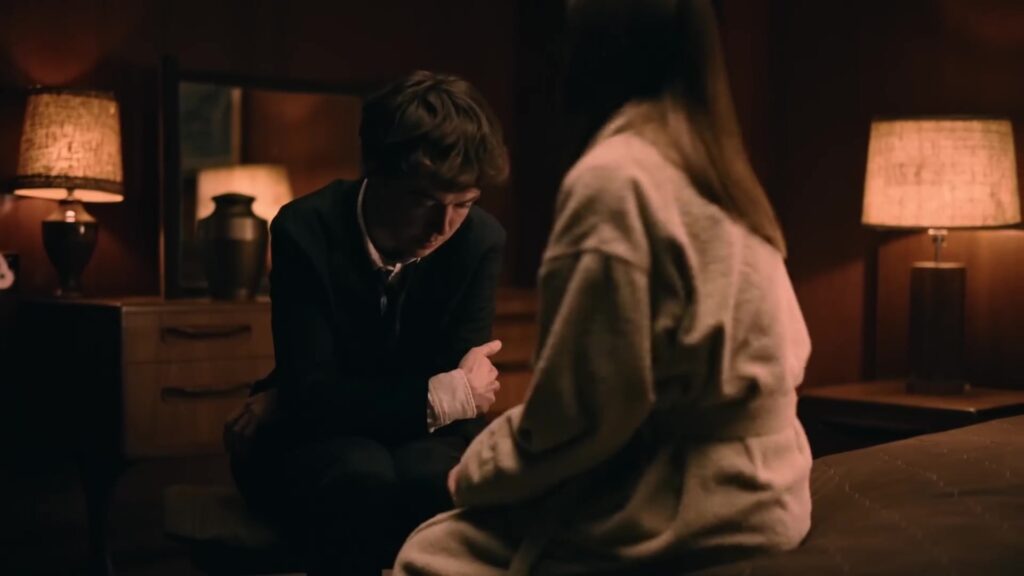 James en Alyssa in een motelkamer in The End of the F***ing World